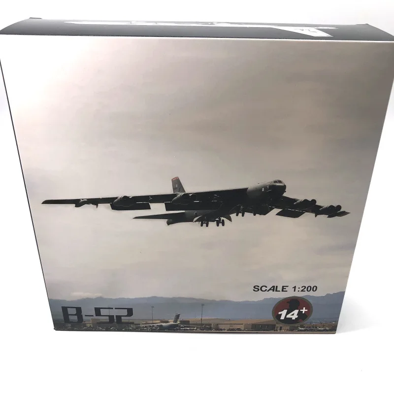 1:200 Scale U.S. B-52 bomber Model and Display Stand Collectible Gifts B52 Alloy Airplane Model Mini Decoration Home