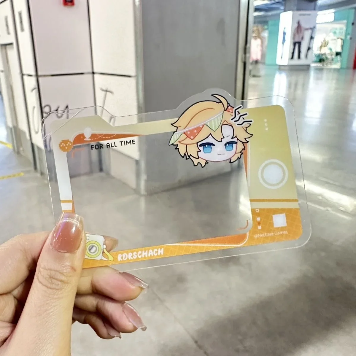 

Cosplay space and time drawing travelers co-name the surrounding characters through card