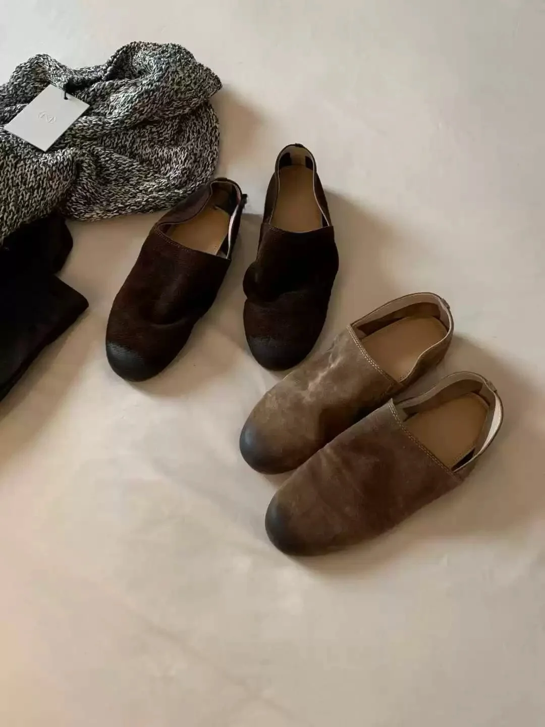 Women's Brown Suede Ruched Round Toe Slip-On Loafers Soft Comfy Casual Flat Mules Minimalist Vintage Daily Shoes for All Seasons