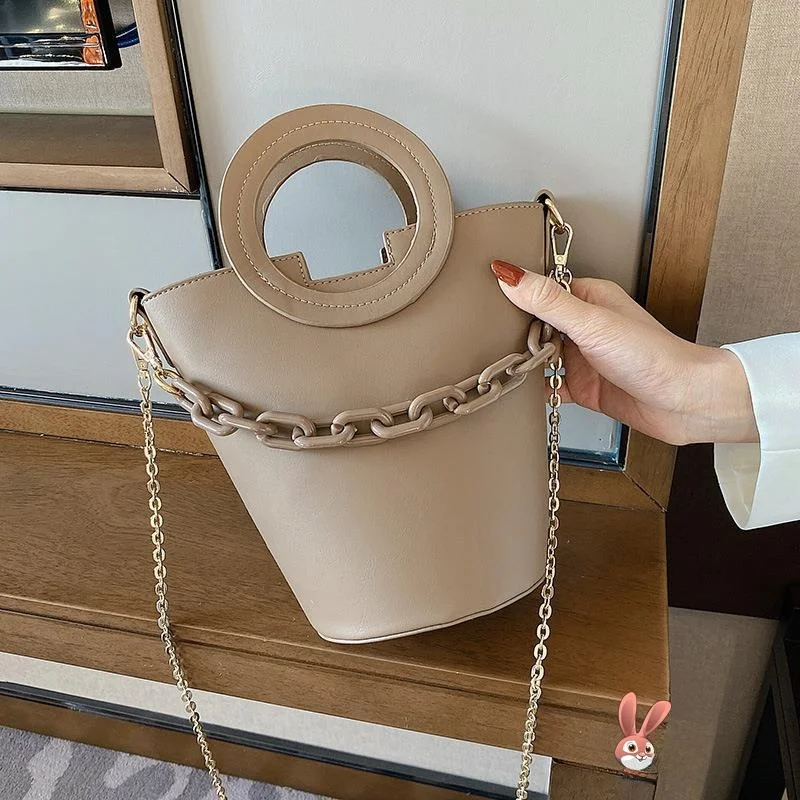 

Acrylic Chain Handbag Women's Faionable oulder Crossbody Bag New 2025 Vintage Korean Sle Handbag Soft Comfortable PU Le...