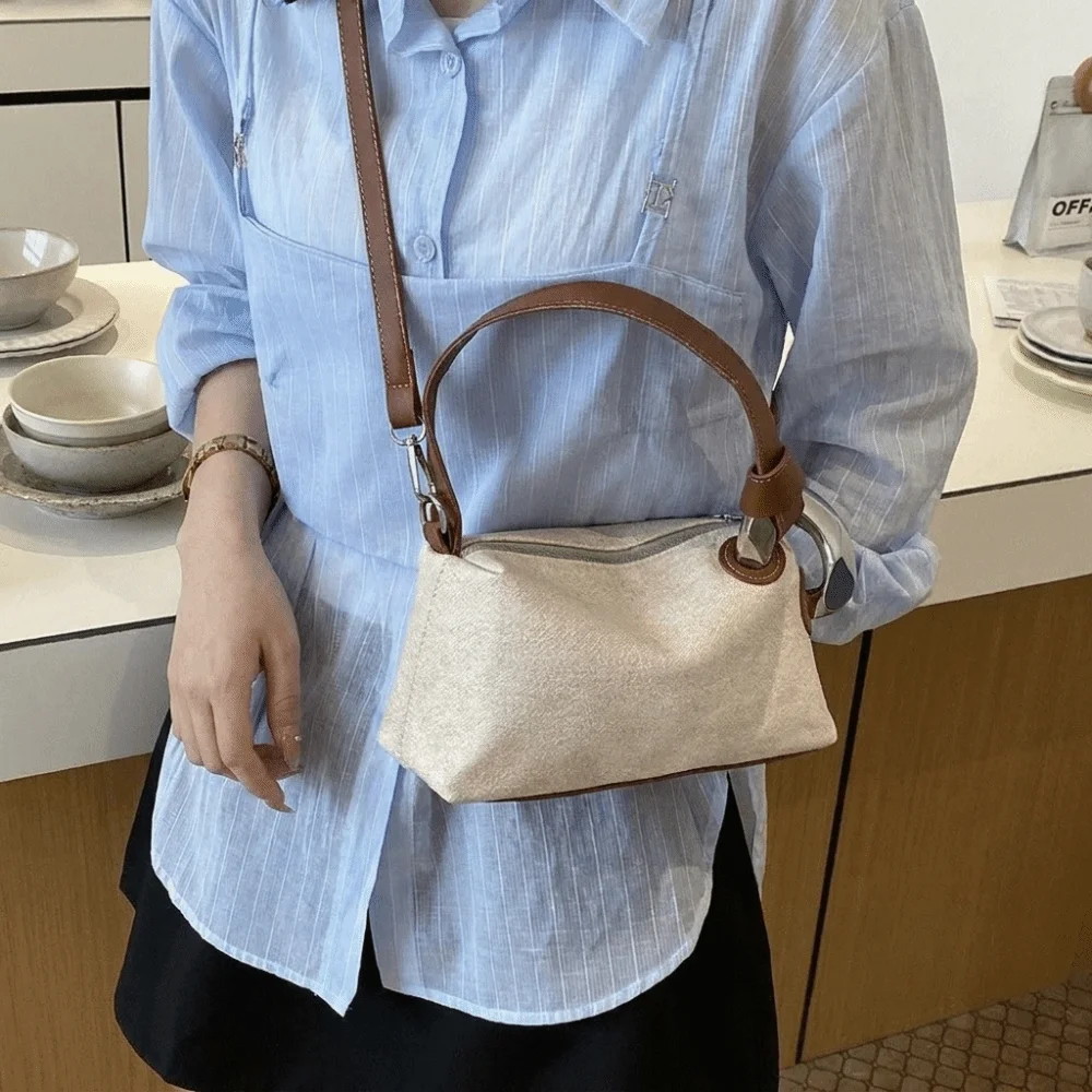

Korean Style Metal Buckle Shoulder Bag Solid Color Large Capacity Pillow Handbag Slouchy Square Bag