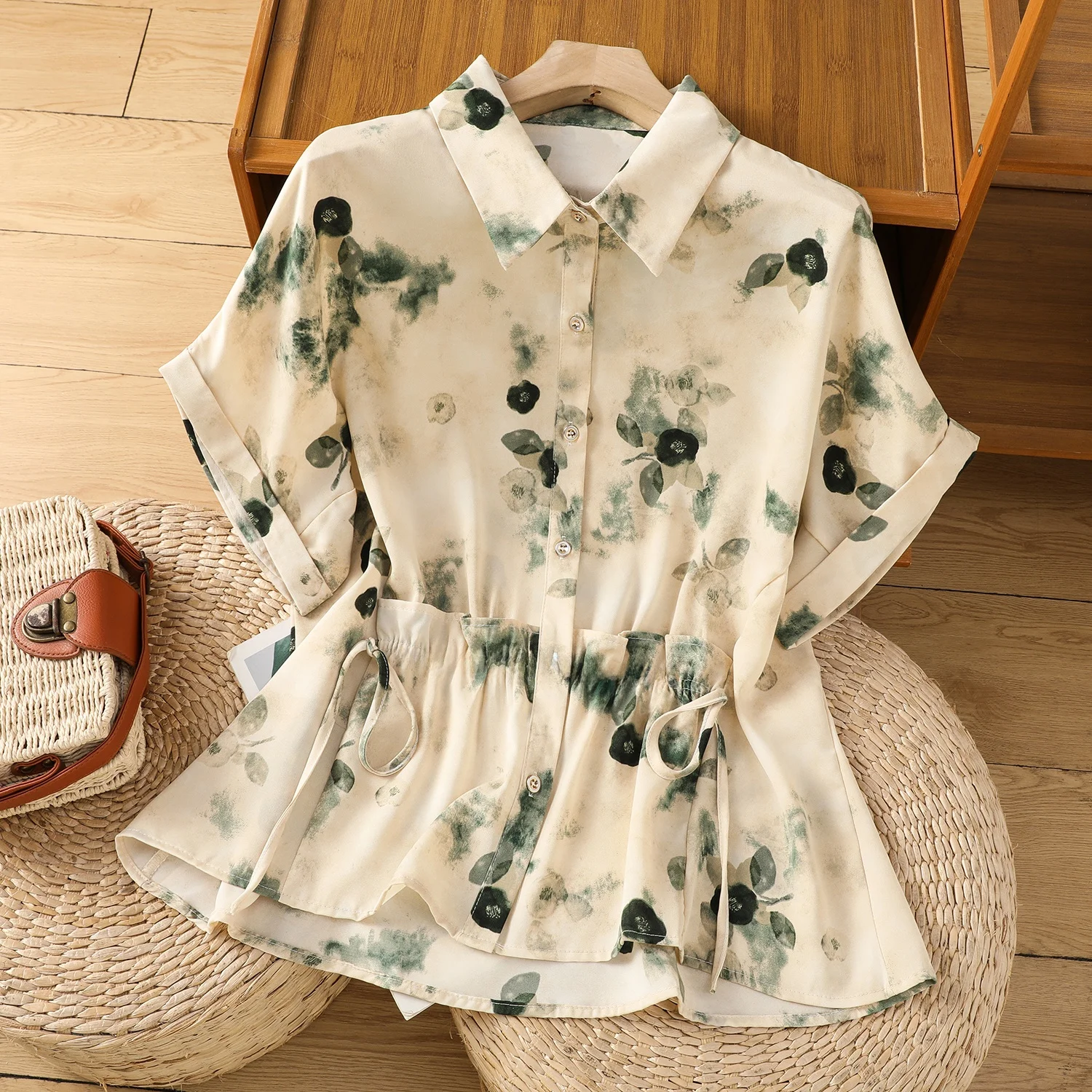 

Faionable Mommy Sle ort Sve Chiffon irt Thin Summer Top Collar Printed Loose Fit Women's irt for Ages 40-49