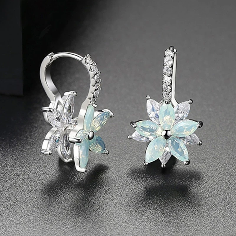 Cute Romantic Clear Stone Flower Shape Simple Green Hoop Earrings Fashion Cubic Zirconia Hoops for Women Party