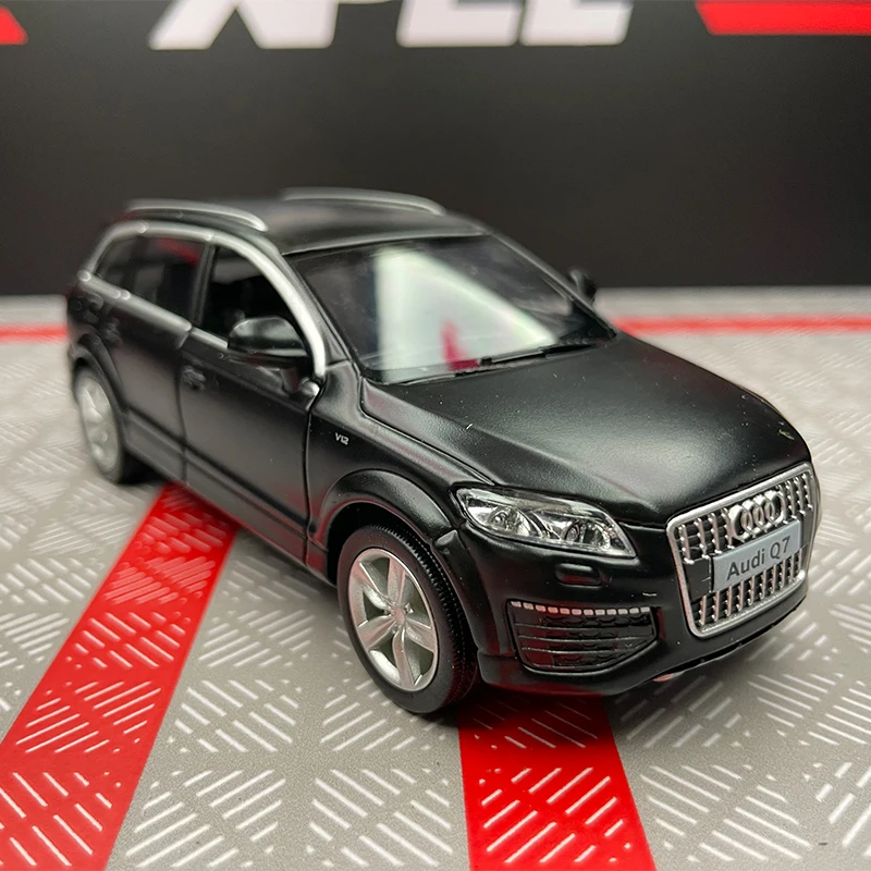 

1:36 AUDI Q7 SUV Alloy Car Model Diecast Metal Toy Mini Vehicles Car Model Simulation Collection Miniature Scale Childrens Gifts