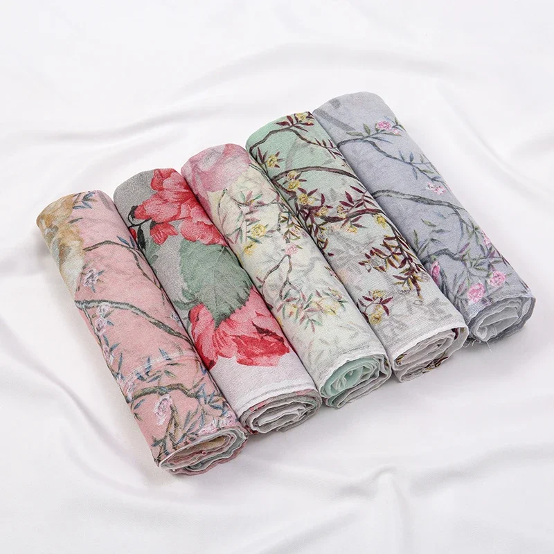 2024 Fashion Big Ombre Petal Floral Viscose Scarf Lady Print Soft Voile Shawls and Wraps Pashmina Foulards Muslim Hijab 180*90Cm