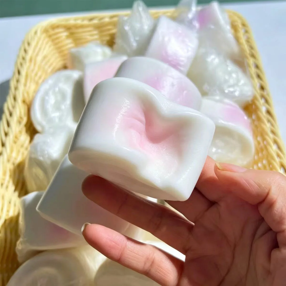 Squishy simulé en forme de pain vapeur, cadeau anti-stress à remontée lente, jouet sensoriel pour l'anxiété, cadeau pour adultes