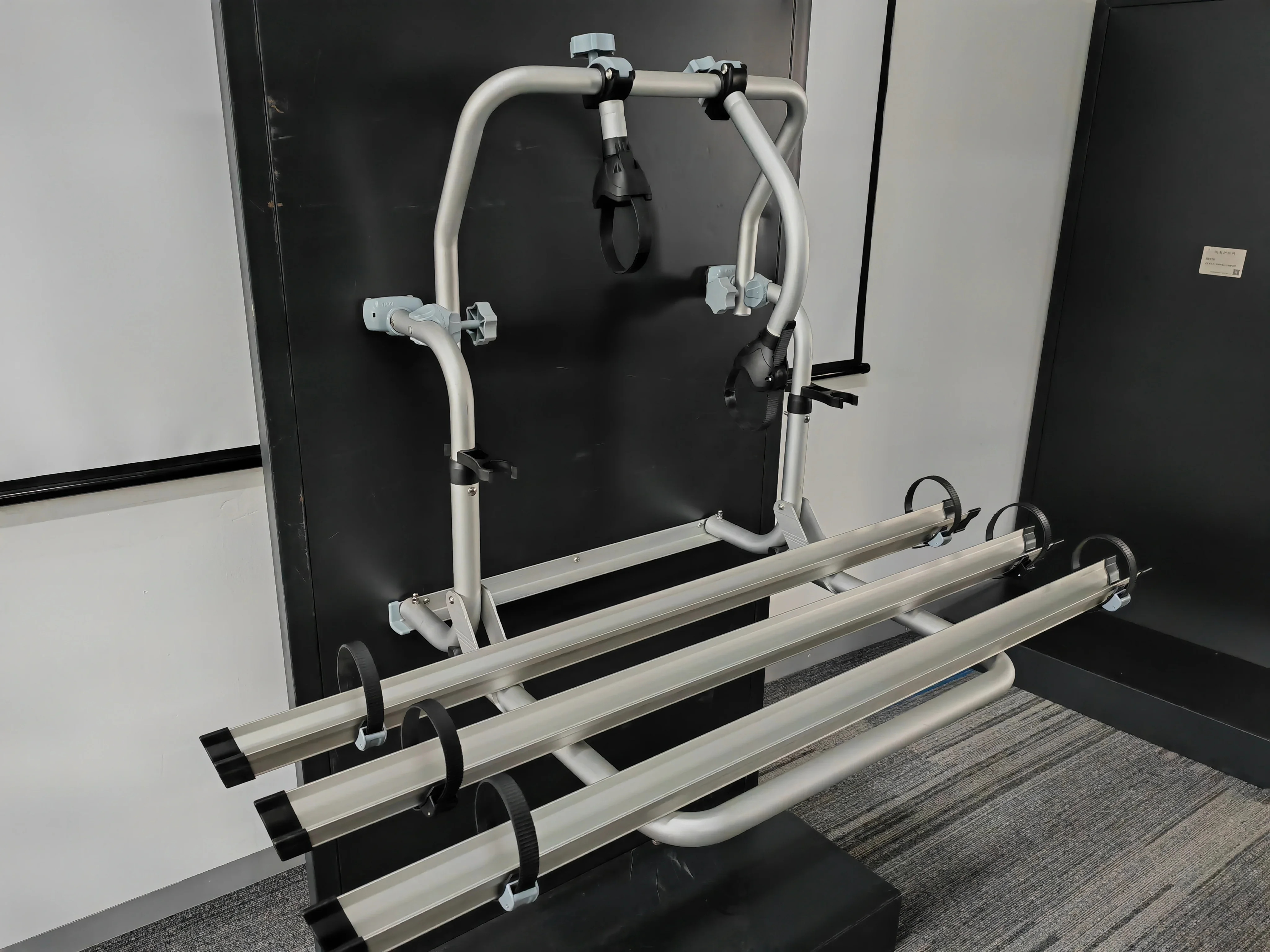 Heavy-Duty RV Trailer Bike Rack Sturdy Motorhome Accessory for Secure Loads