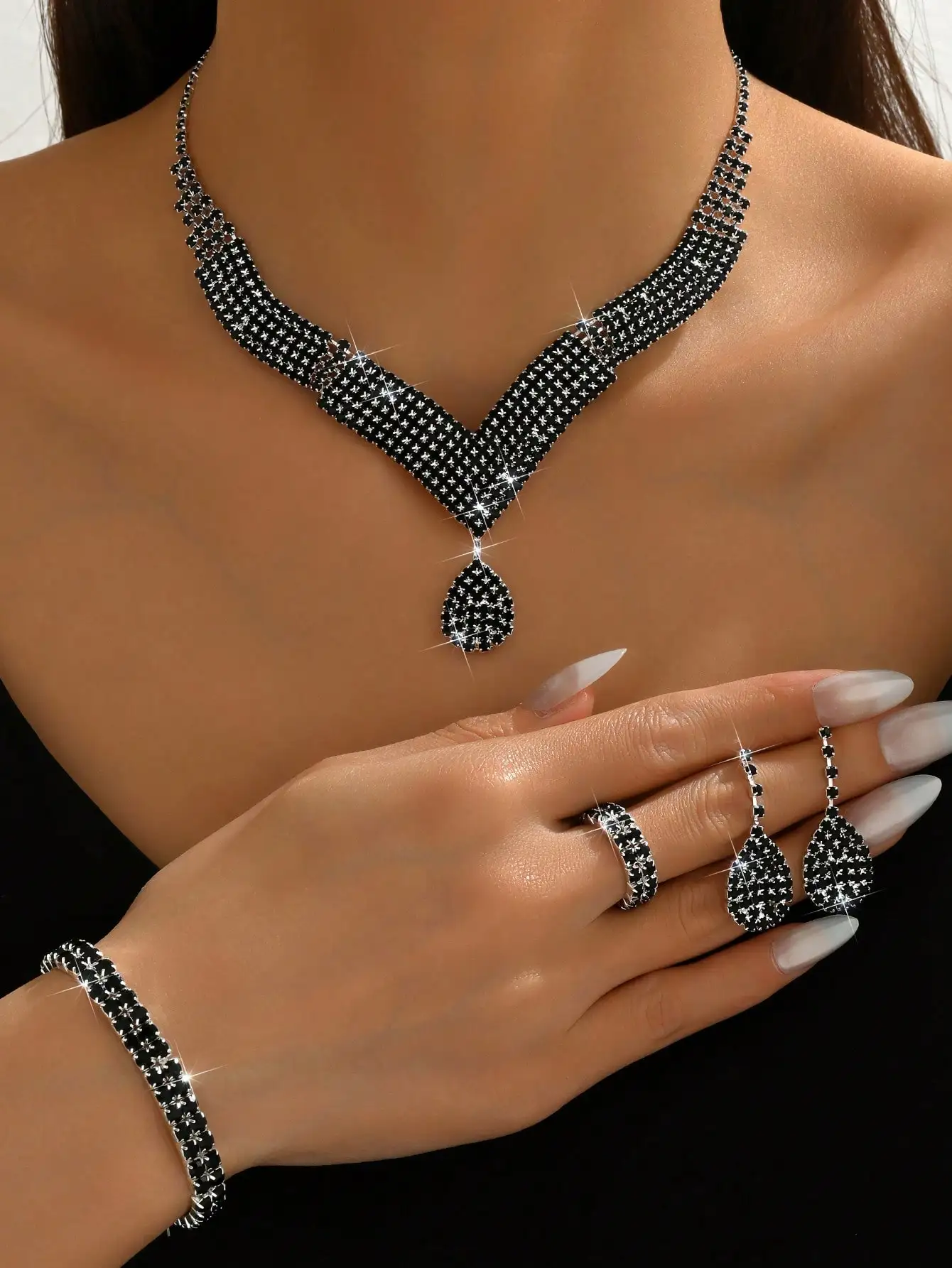 

5-Piece Black Crystal Jewelry Set for Women - Necklace, Earrings, Bracelet, Ring - Bridal & Valentine's Day Gift