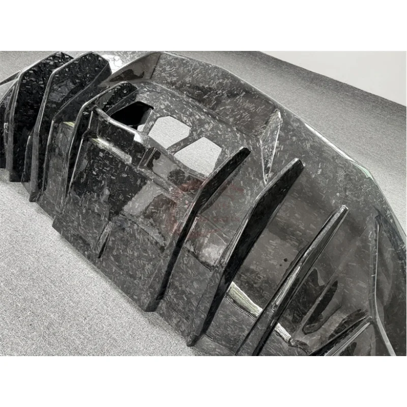 

Задний бампер из полукарбона для Lamborghini LP700 LP720 Aventador Upgrade SVJ