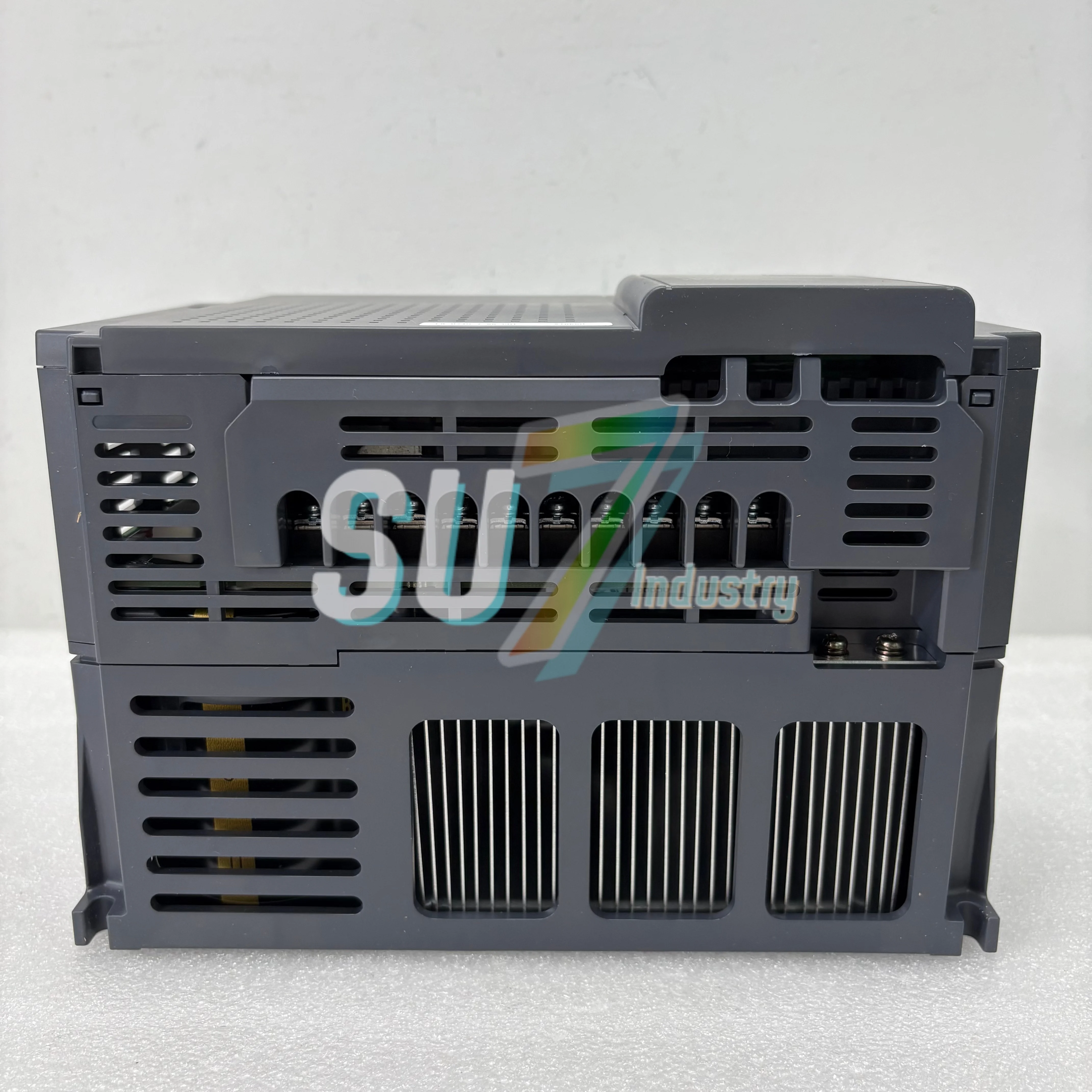 FR-D740-7.5K-CHT Frequency Converter 100% New