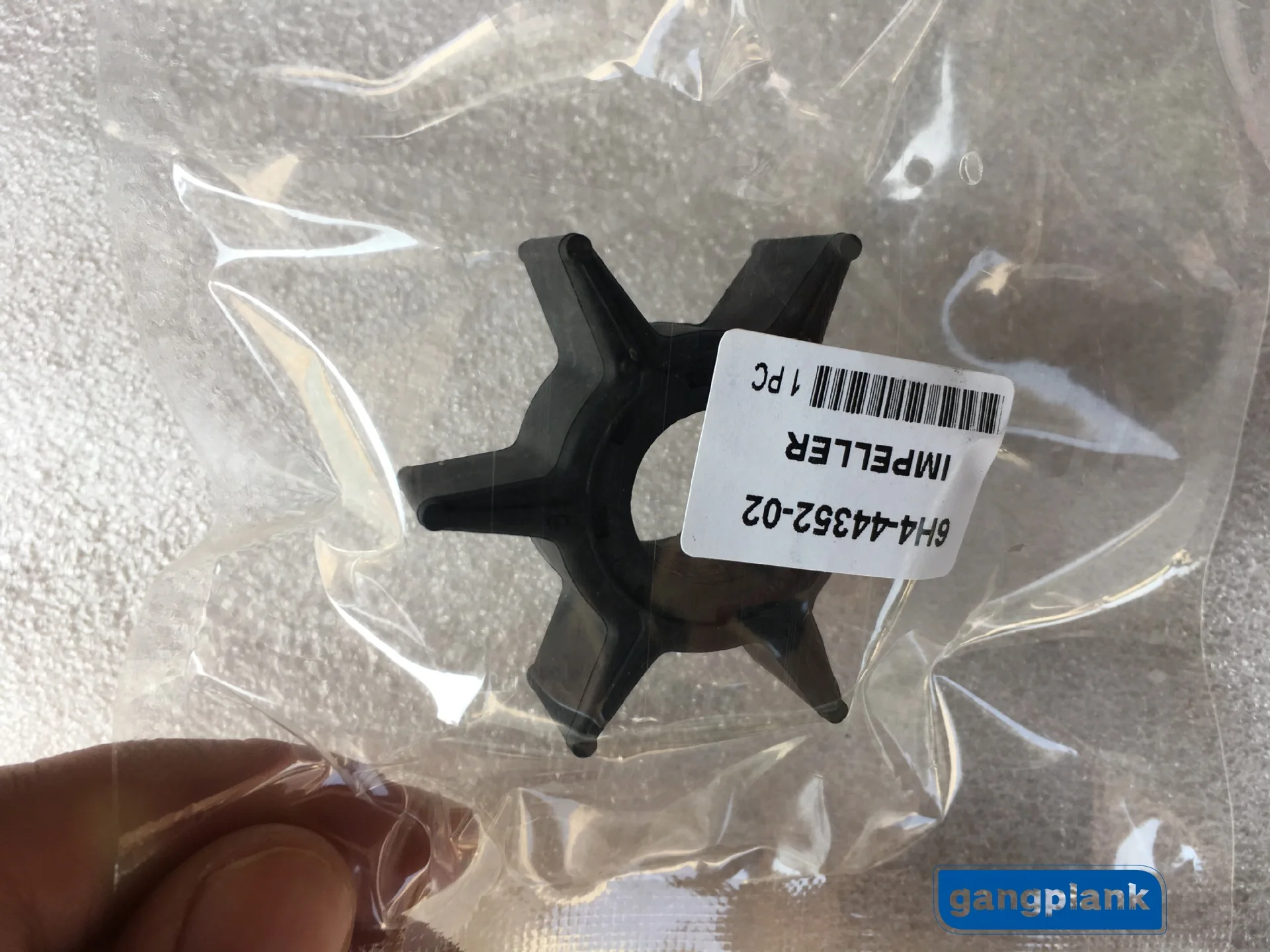 Outboard Motor Water Pump Impeller Blades with Special Anti-water Impeller 6H4-44352-02 for Yamaha 6H4 Model