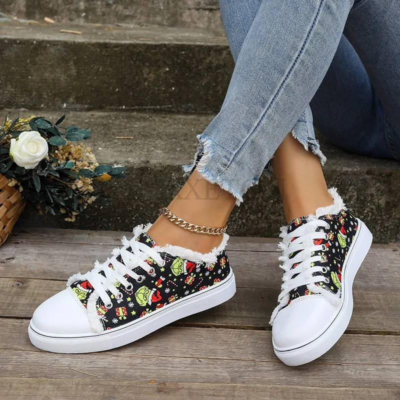 Christmas Elk Printed Canvas Shoes with Cotton for Warmth Comfort Breathability Fashion and Versatile Casual Board Shoes