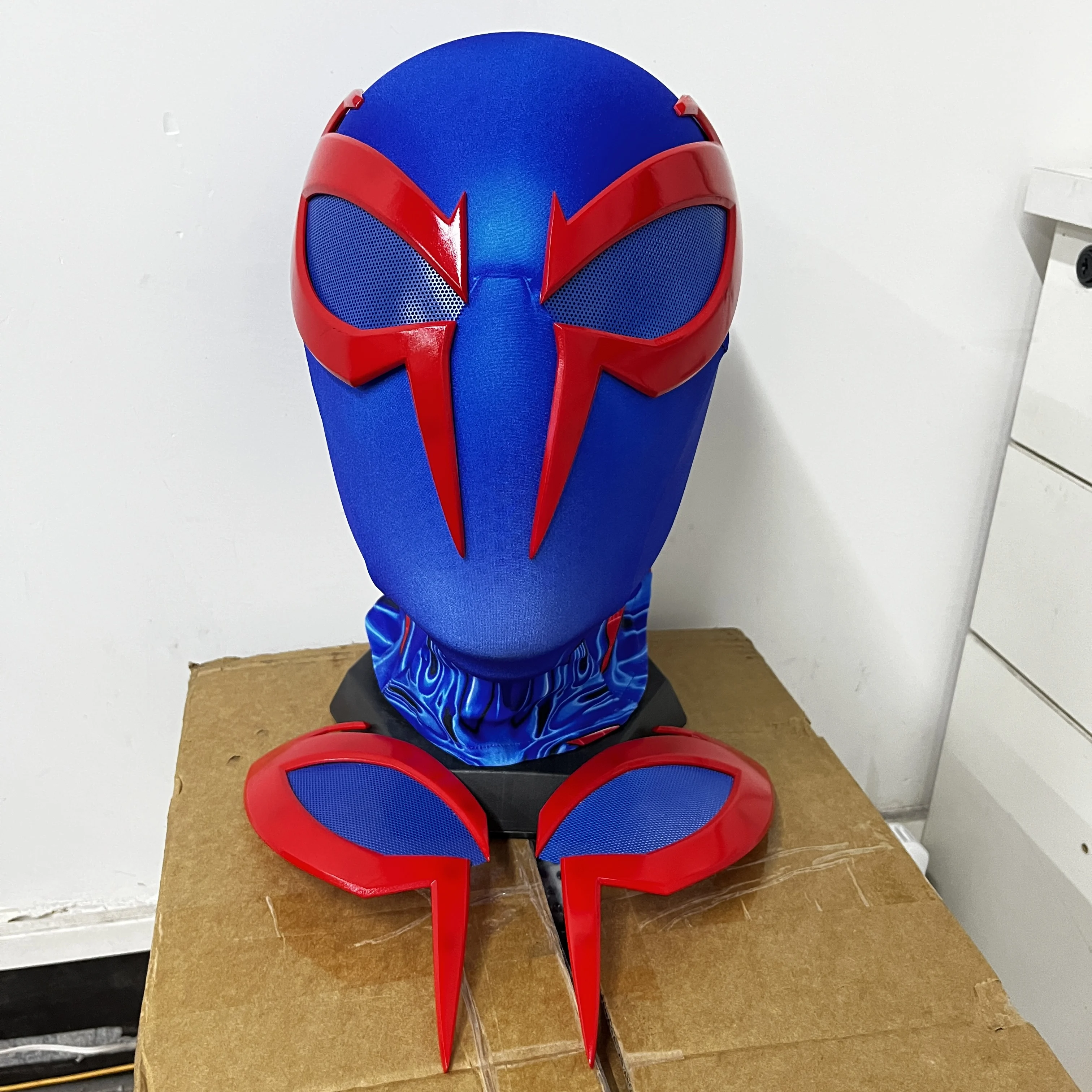 マーベル 2099 スパイダーマン マスク 磁気式目2組付き（通常の目と