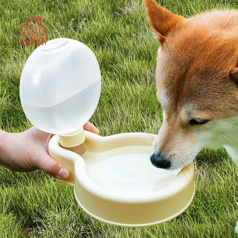 HONEY Pet Outing Water Cup Portable Collapsible On-the-Go Cup Water Bottle Large Capacity Dog Bowl Puppy Out Drinker Dog Carrier