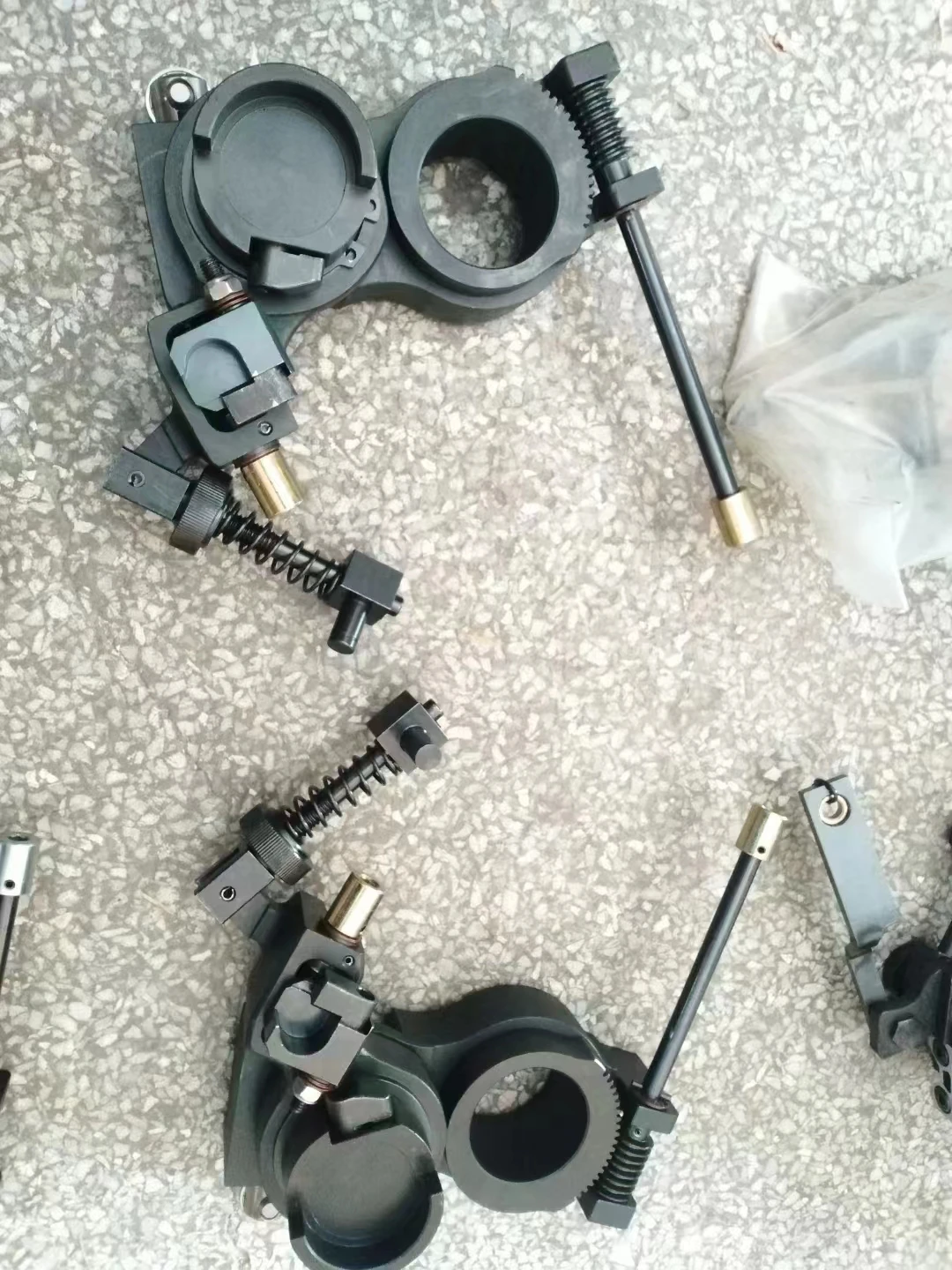 

Suitable for Heidelberg printing press CD74 water stick seat, water glue general bearing CD74 water seat