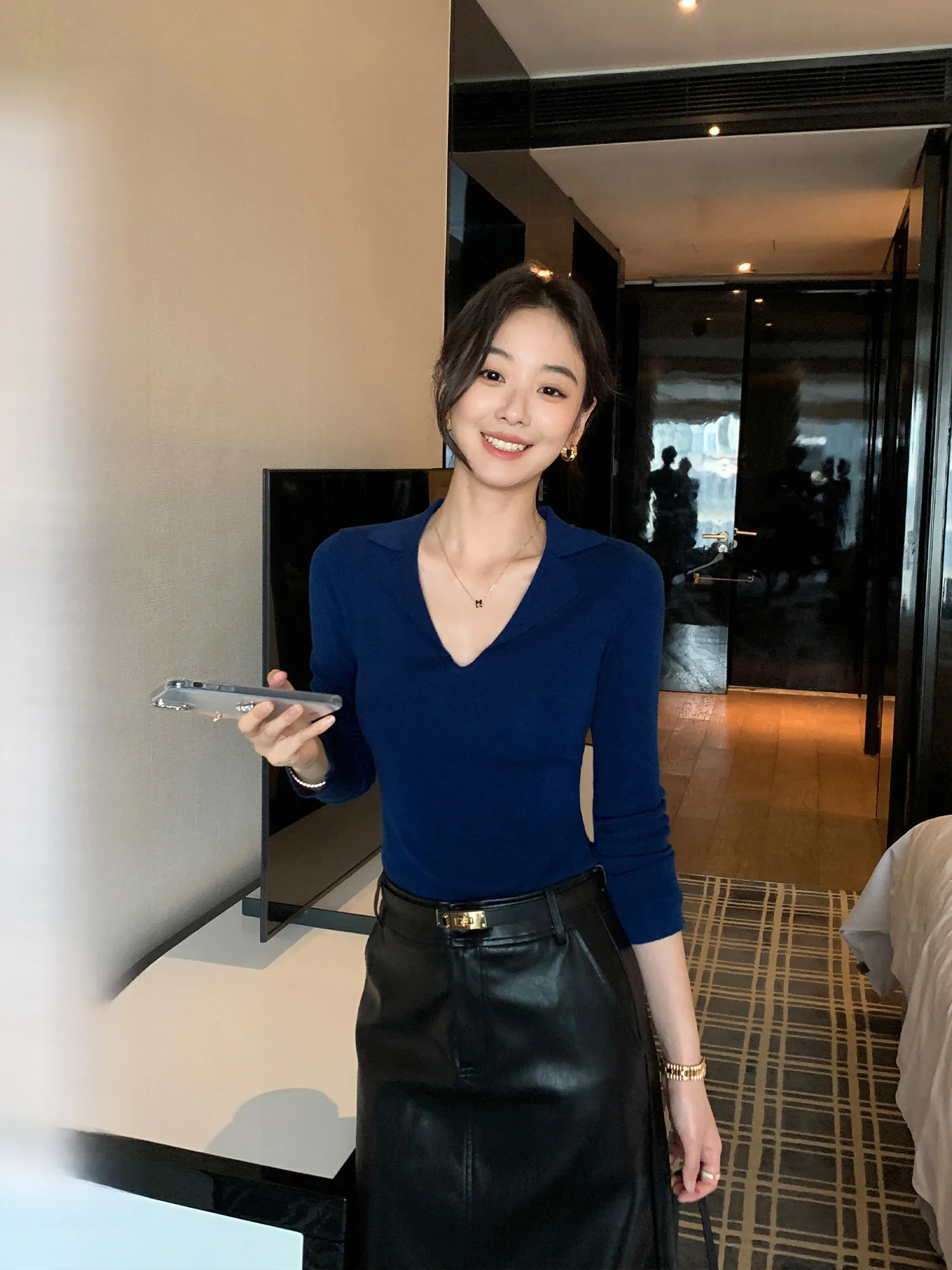 

Ele Collar Long Sve Knitted Sweater Women's Slim Fit Faionable Top MULVAN Premium Quali Comfortable Material
