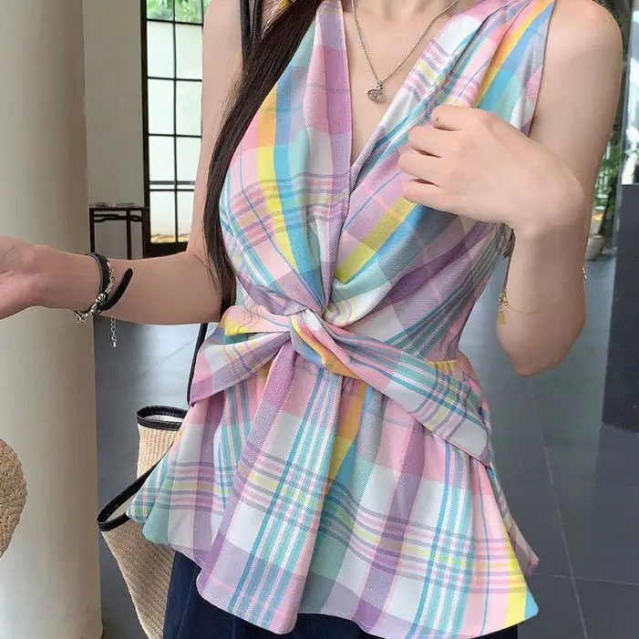 

Dopamine Color Block Striped V-Neck Twist Shirt Women's Summer New Sweet and Spicy Slim-Fit Casual Tops