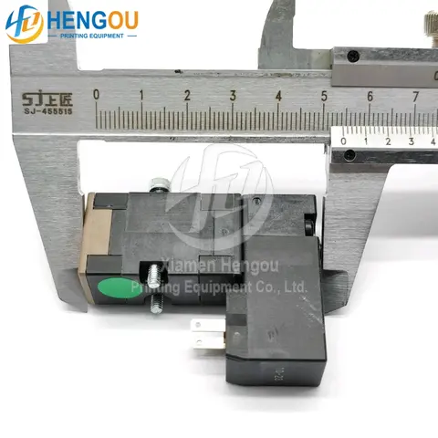 01-312E-06 F011018 24V the electromagnetic valve Solenoid Valve