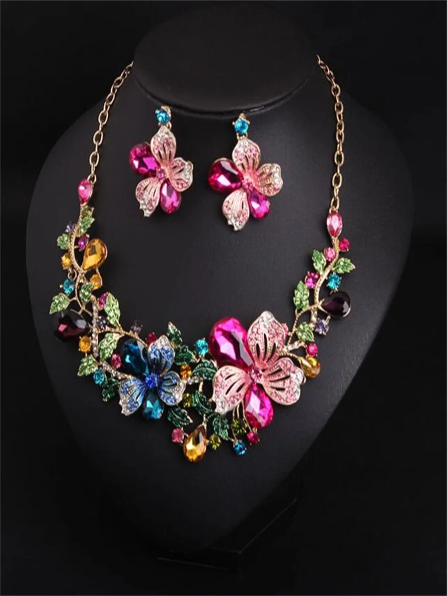 Color glass filled short clavicle necklace earrings set female bride dinner dress jewelry High-grade electroplated alloy