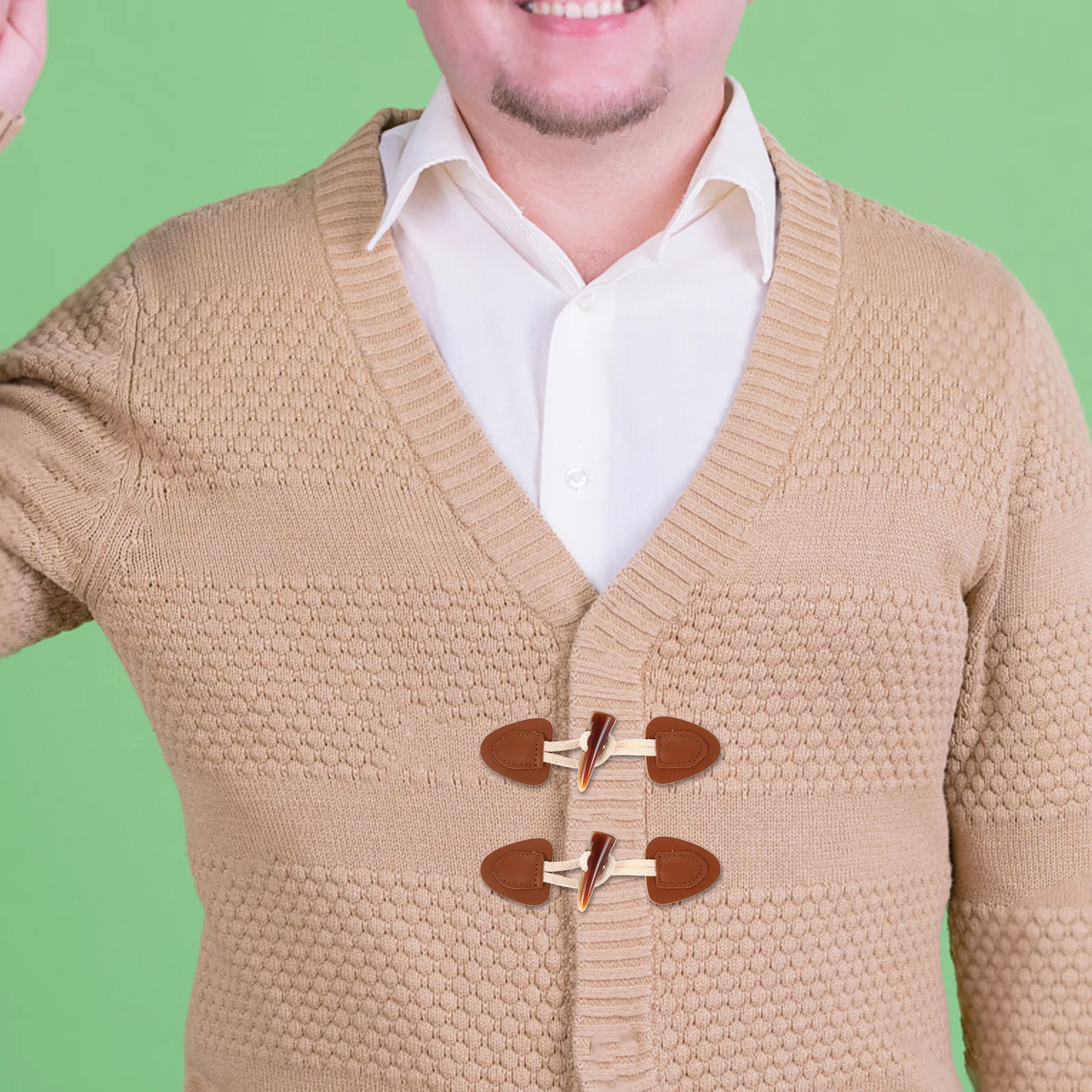 

4Sets Coat Toggle Closures Fake Resin Horn Buttons Vintage Style Sew on Toggles Sewing Accessories for Jackets Knitwear