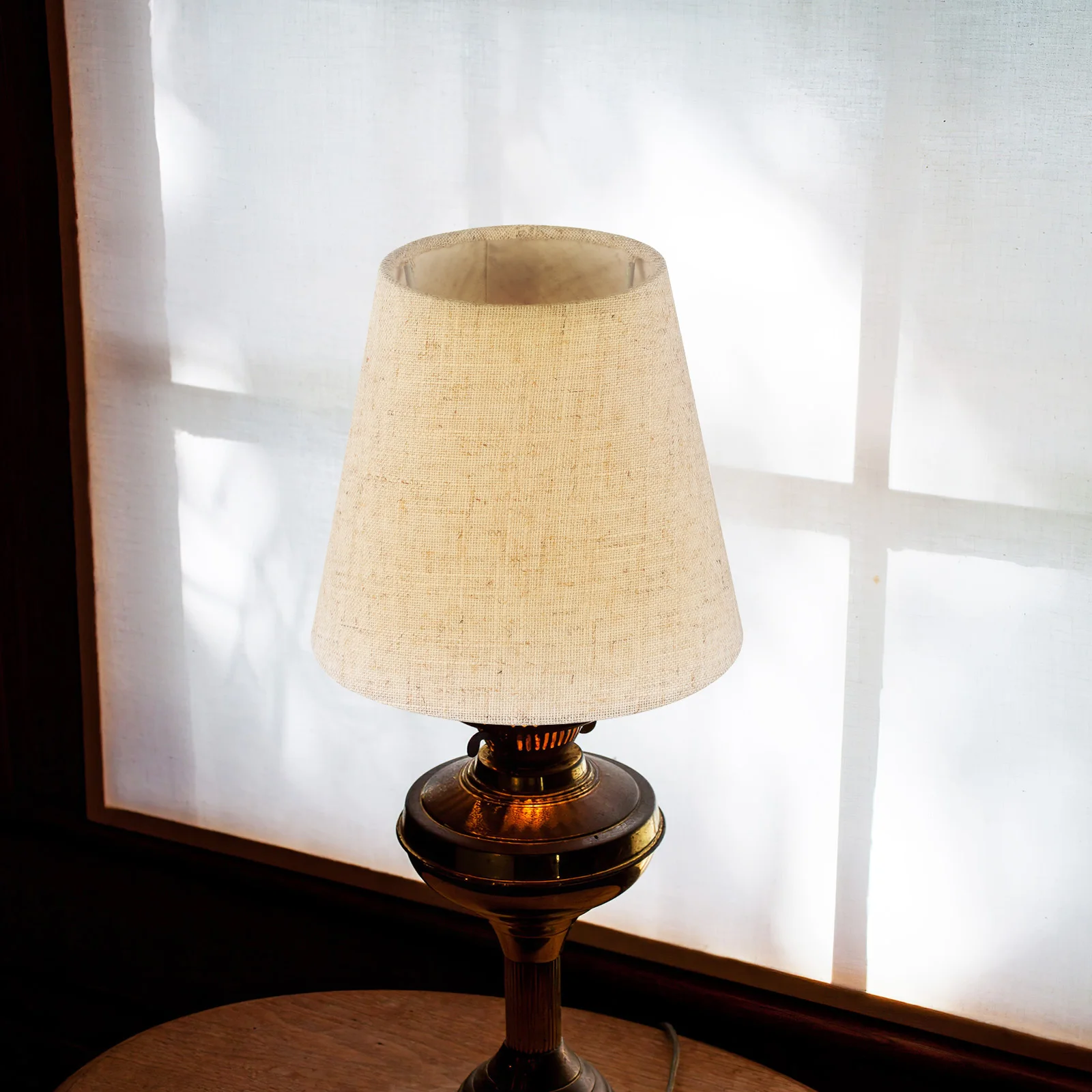 

2Pcs Cloth Lamp Shades Decorative Linen Covers for Table Floor Desk Lamps Replacement Lamp Accessories Warm Romantic Atmosphere