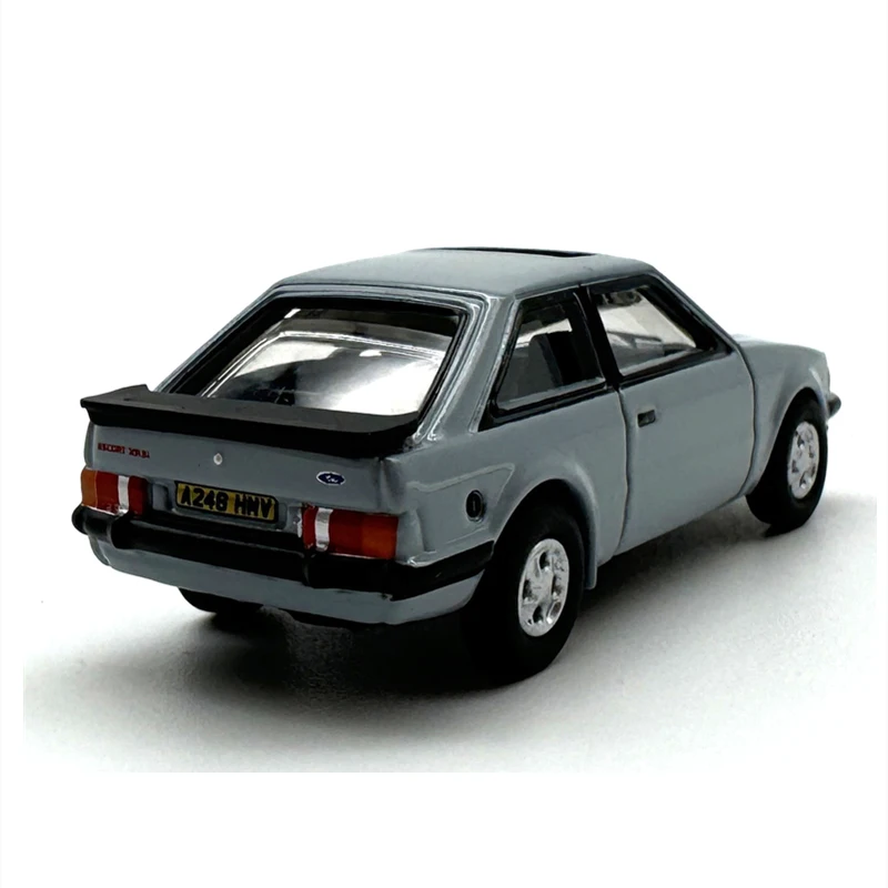 OXFORD 1:76 scala pressofuso lega Ford Escort XR3i Coupe giocattoli auto modello classici adulti Nostalgia Souvenir regali Display statico