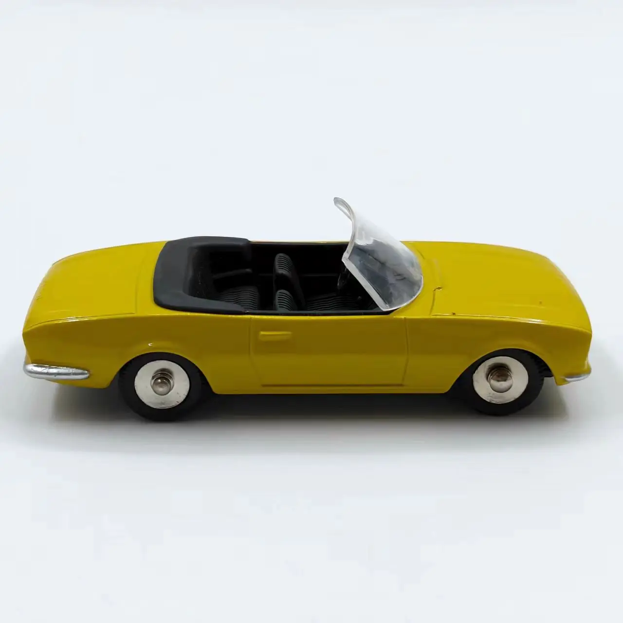DINKY TOYS 1:43 Peugeot 504 Cabriolet Alloy Car Diecasts & Toy Vehicles Car Model Miniature Scale Model Car For Children