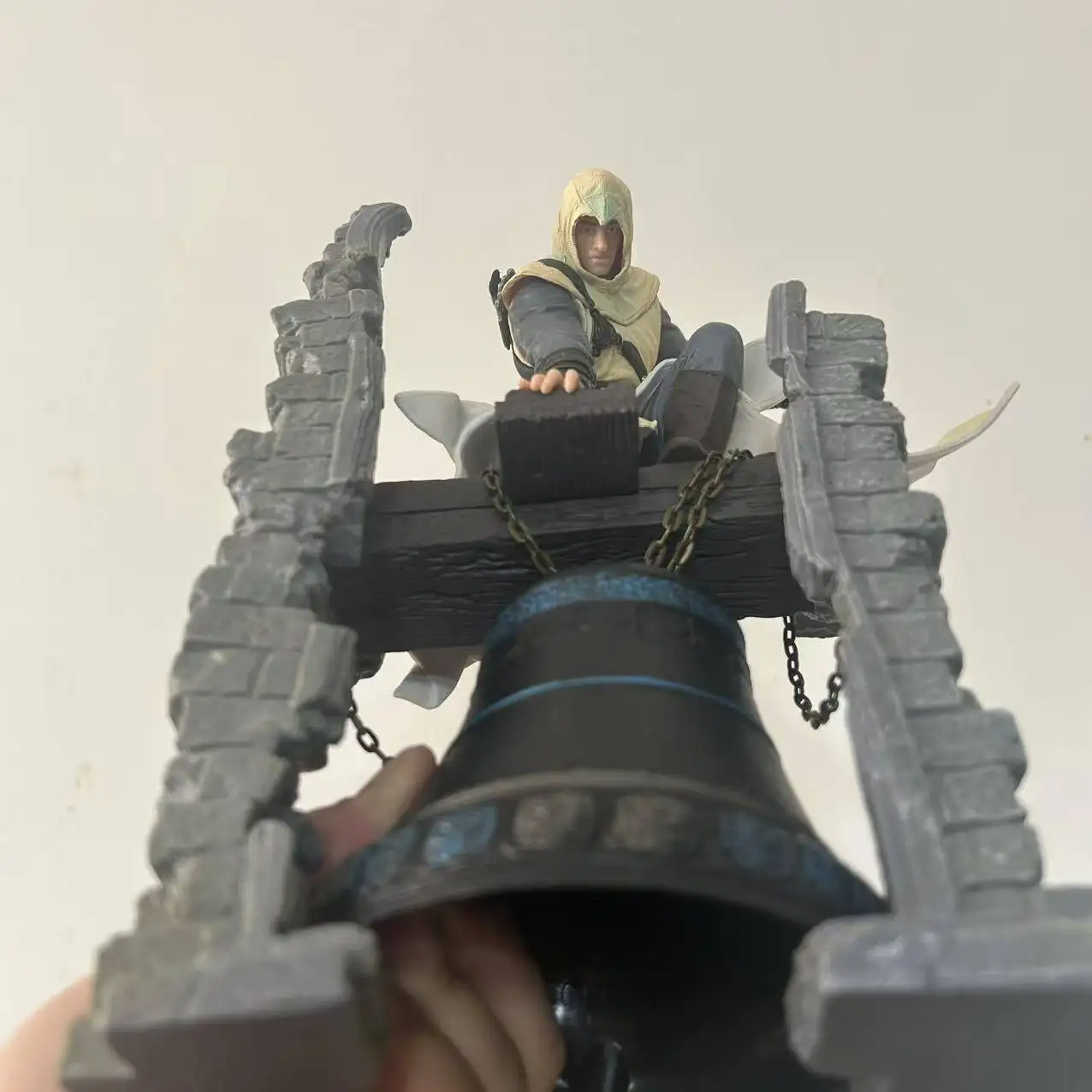 

Игра аниме Часы Башня Фигурка ПВХ Модель Статуя кукла игрушка Настольный Декор Коллекция Подарки