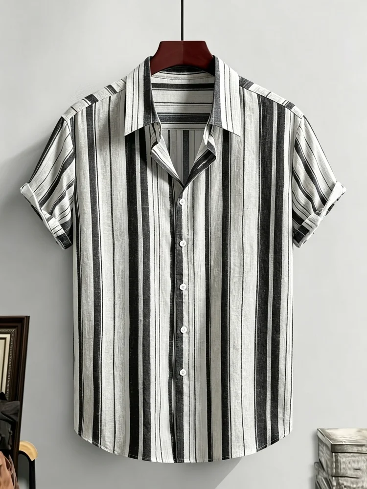 Young men's vertical striped short sleeved shirt, loose and breathable shirt, casual men's shirt