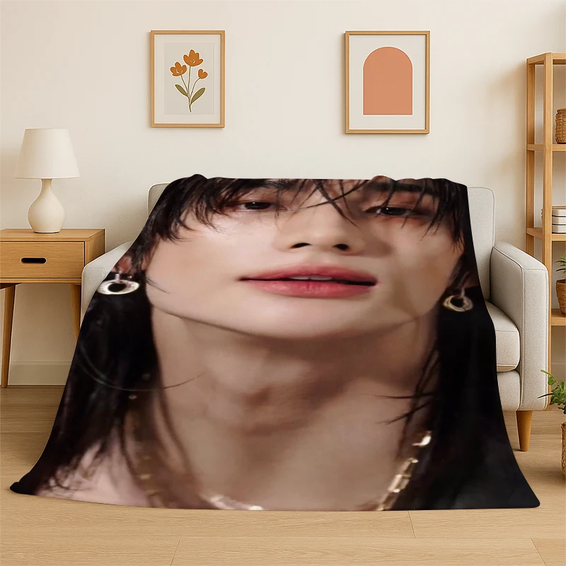 New Fashion Korean Group H-Hyunjin Flannel Throw Blanket,Warm Cozy Blanket for Bed,Sofa,Couch,Bedroom,Living Room,Office,Camping