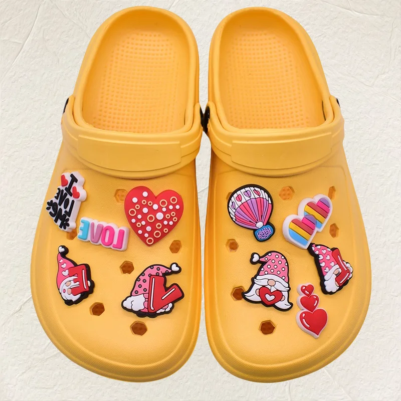 

20Pcs Pink Valentine Shoe Charms Set For Clogs Bogg Bag Bubble Slides Sandals, PVC Shoe Decorations Beach Bag Accessories Gift