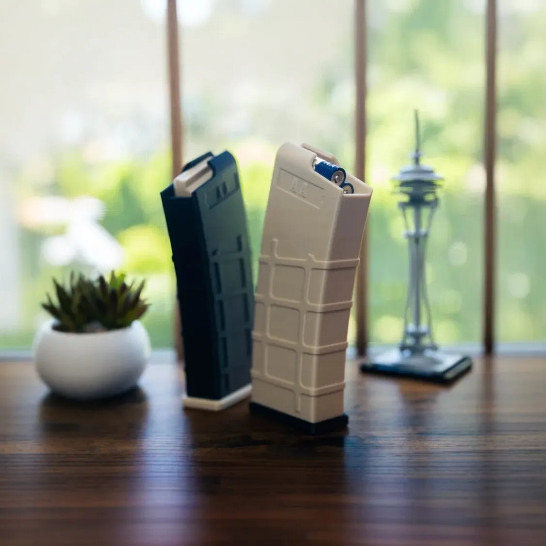 【Tactical Equipment】Simulated Magazine Battery Storage Box, Aa Battery Desktop Ornament Model for Military Enthusiasts view 2