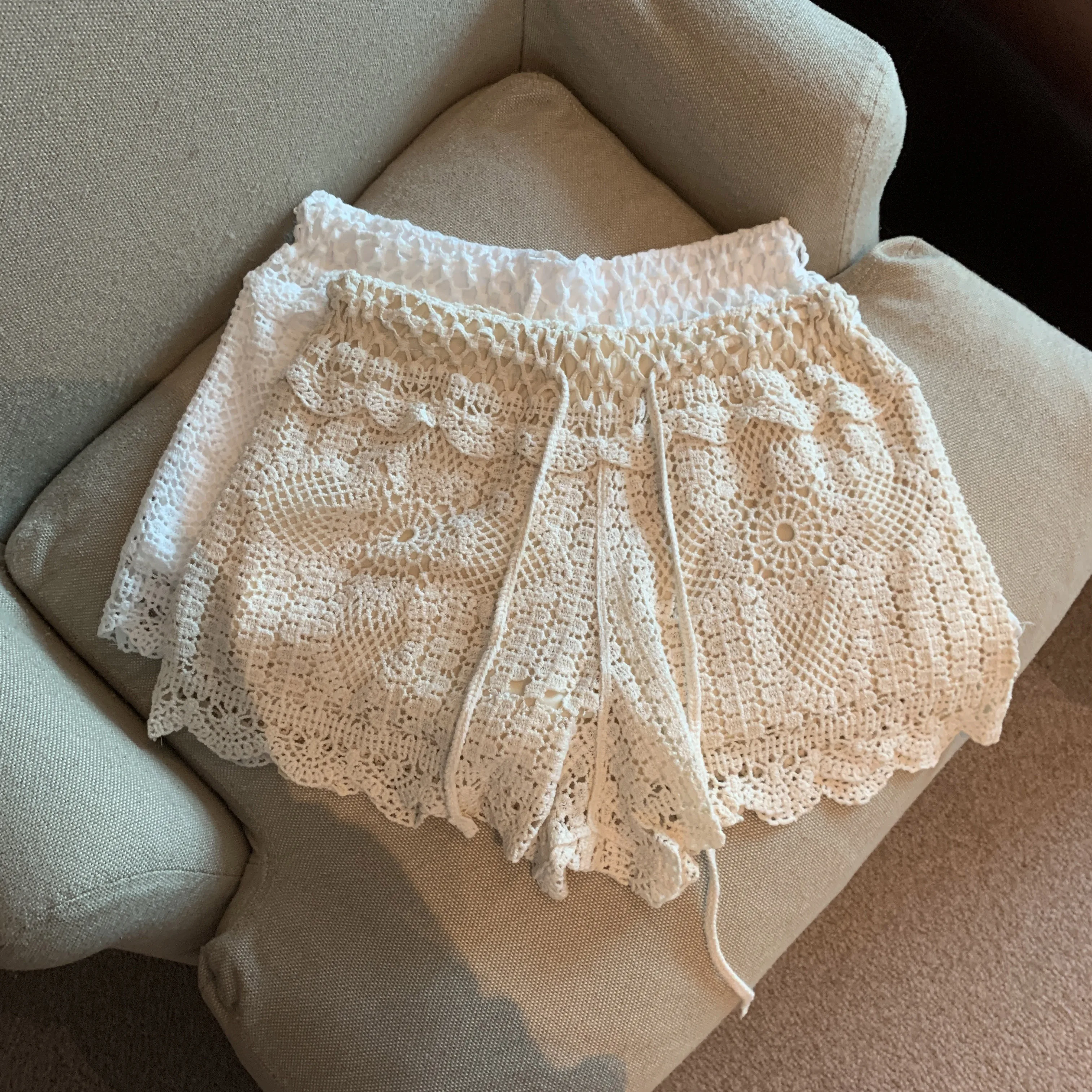 

Женские летние каникулы, пляжные вязаные шорты, женские повседневные однотонные вязаные короткие брюки с тонкими шнурками на талии