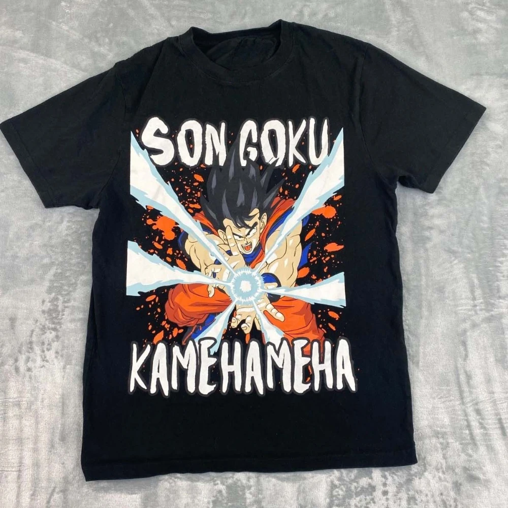

Bandai 2026 Новая мужская свободная футболка Dragon Ball Z Super Saiyan Goku Big Move Wave Work с принтом и коротким рукавом для родителей и детей