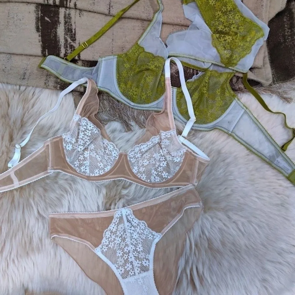French Vintage Mesh Lace Flower Bra Set Lingerie Brassiere Mesh Bra Panties Kit Underwear Seamless Push Up Bra Women Home