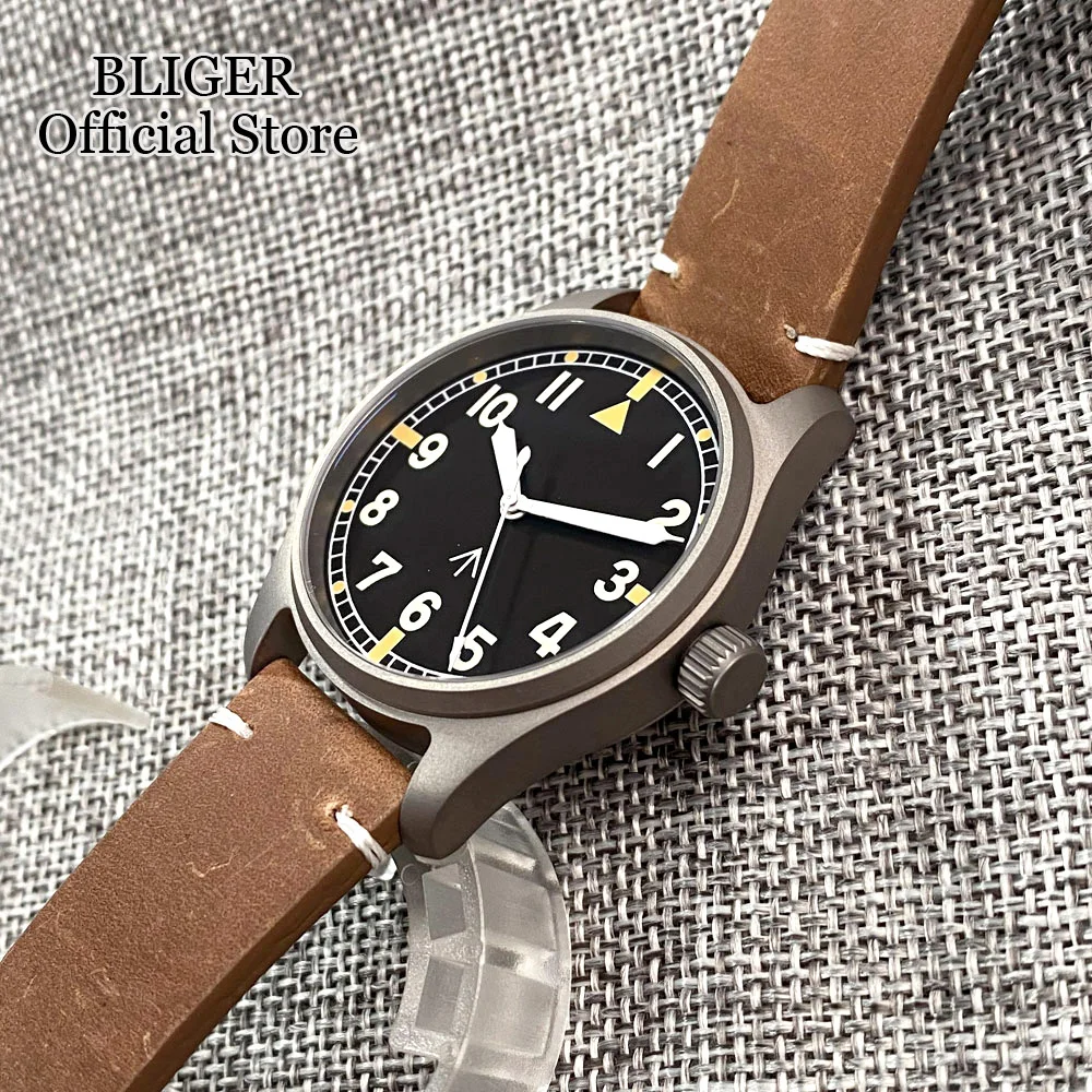 パイロットウォッチ,39mm,チタン素材,200m,ダイビング,自動巻き,サファイアクリスタル,クラウン,グリーン,発光