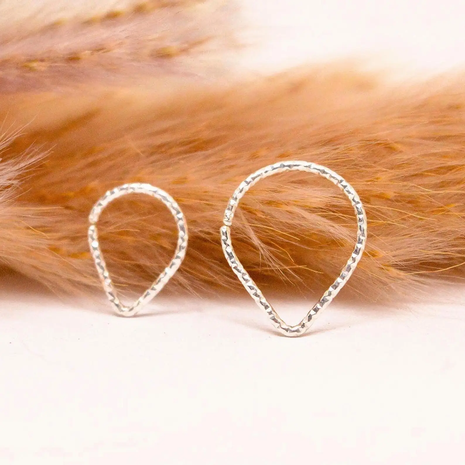 

Real 925 Silver Nose Ring V-Triangle Piercing Ring 20GA 8, 9, 10mm Hoop Jewelry Handmade Hanger Grillz Woman Piercing Jewelry