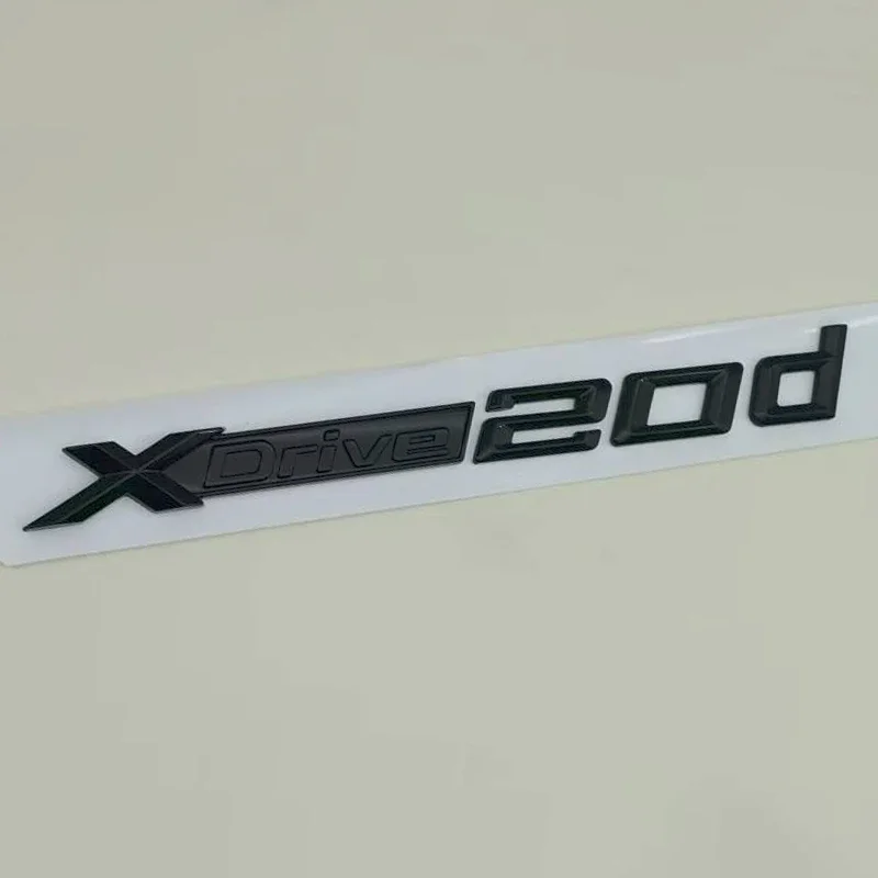 3D ABS Schwarzes Logo X1 Emblem Xdrive 20d 20i 25d 25i Buchstaben-Aufkleber Auto-Emblem für X1 E84 F48 F49 U11 Auto-Zubehör – Detail 3
