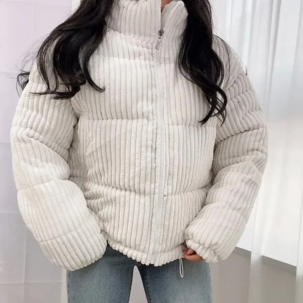 

Женский хлопковый топ Jaet Chic, зимний антивозрастной розовый, облегченный крой, бархатный топ свободного кроя с воротником-стойкой в полоску