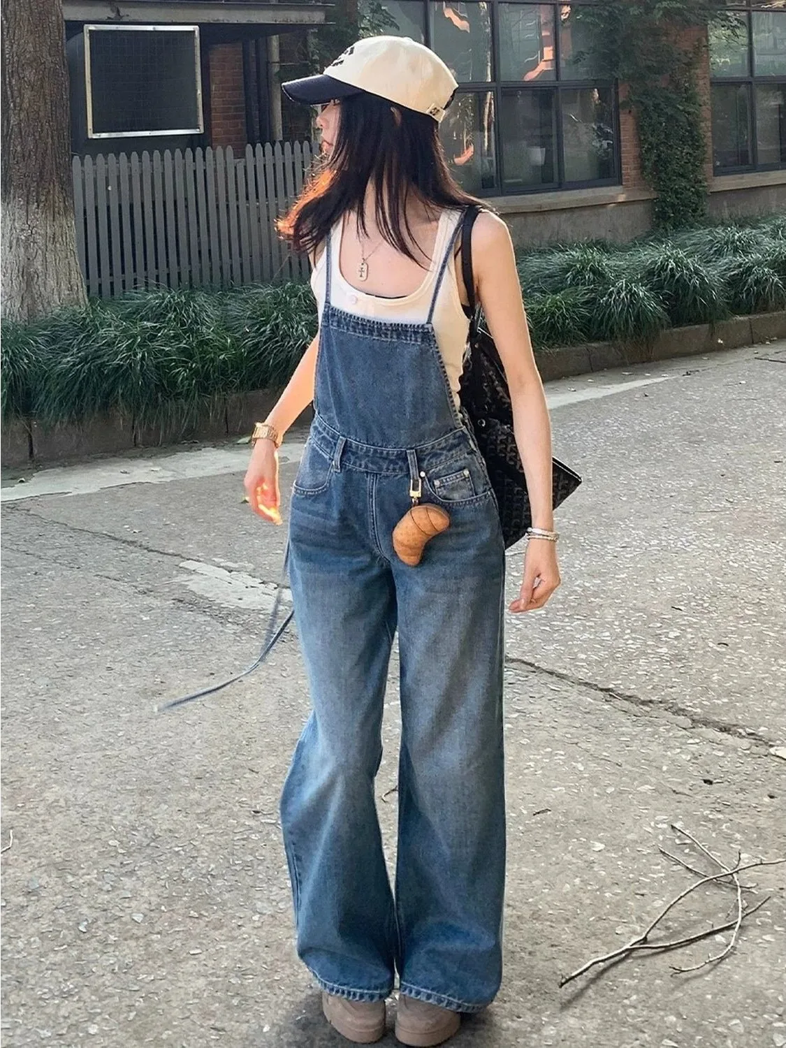 Summer Women's Denim Overalls Slim Strap Design Loose Wide Leg Pants Retro Straight Cut Street Fashion One-Piece Overall Jeans