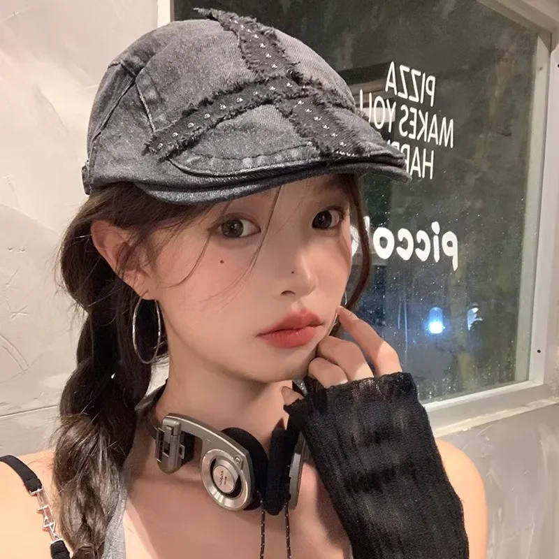 

Hip Hop Newsboy Caps Rivet Design Black Forward Hats for Women Men Casual Versatile Street Trend Retro Washed Denim Berets
