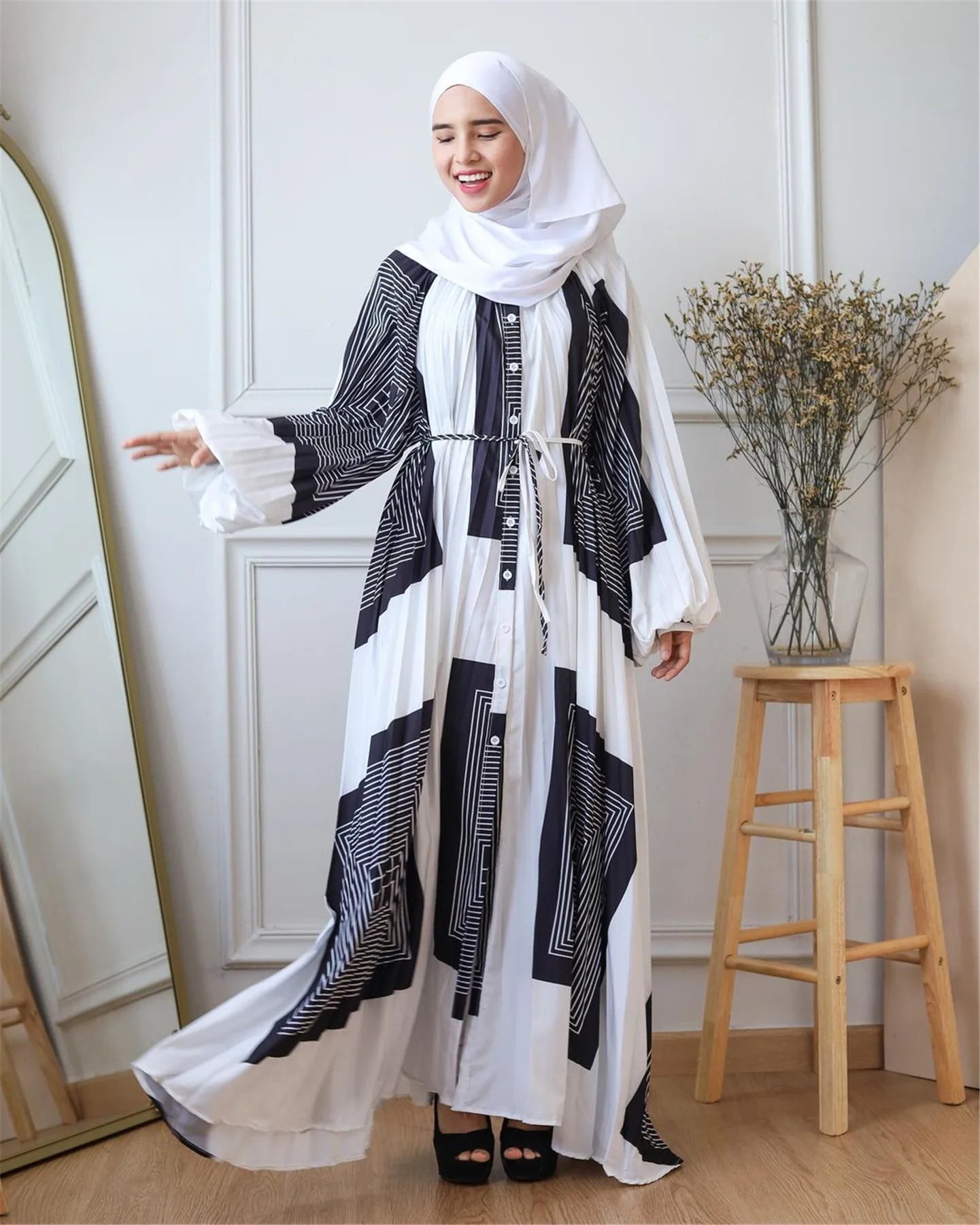 South East Asia Hot Sale New Printed Long Dress Printed Pleated Lantern Sleeve Loose Casual Robe Dress Cw92389