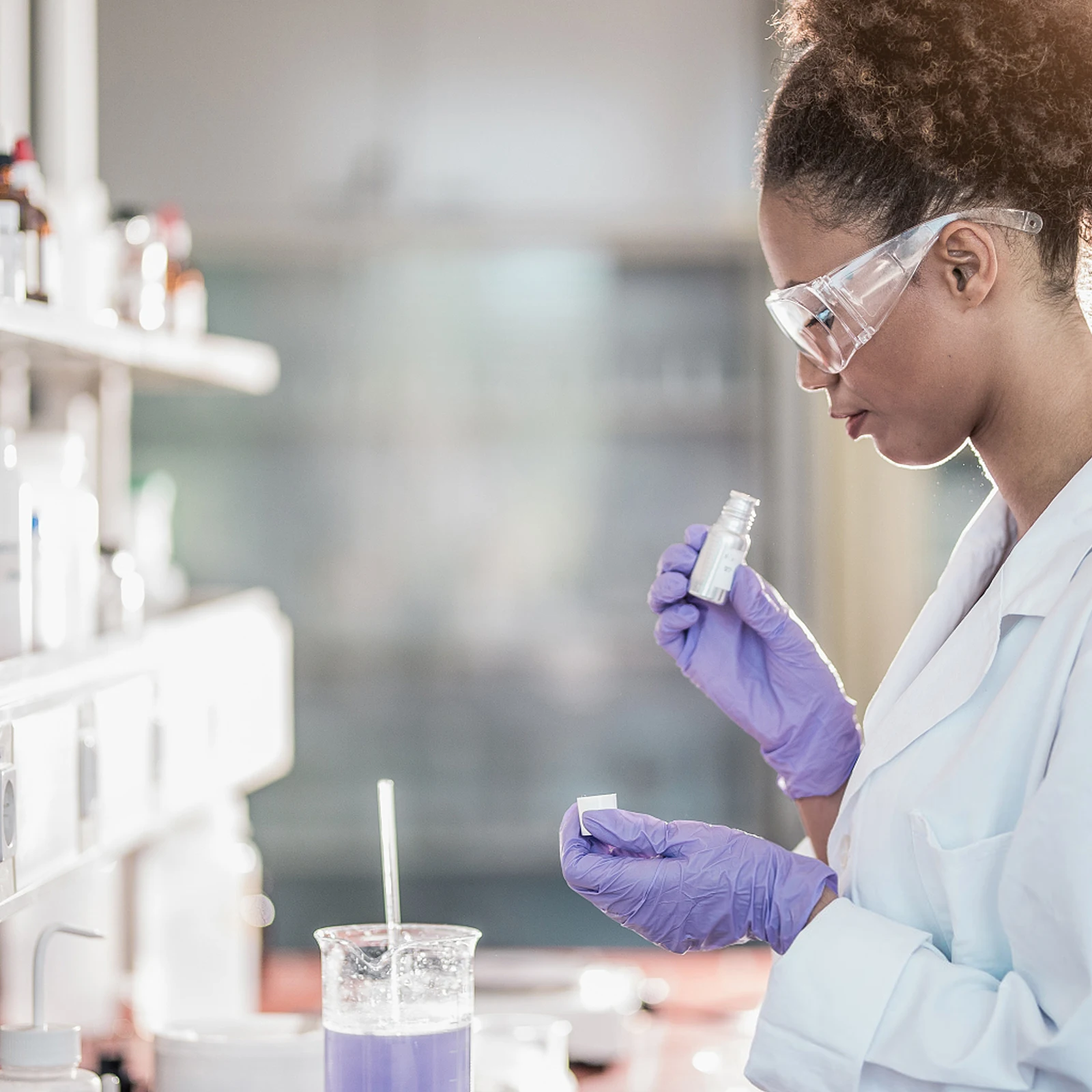 

4Pcs Graduated Plastic Measuring Beakers Transparent Lightweight PP for Kitchen Lab Measuring Flour Sugar Vinegar Sauce