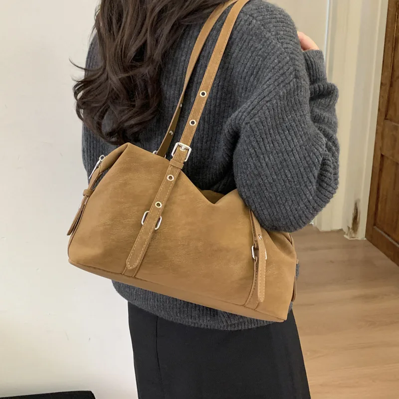 Retro Large Capacity Pillow Bag Women's Underarm Bowling Bag Simple Style Single Shoulder Bag Motorcycle Bag Trendy Element