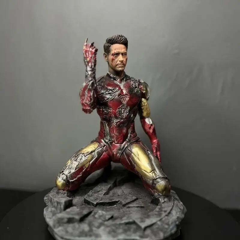 24cm Iron Man Finger Statues Figures Action Illuminated Avengers Endgame Collectible Ornaments Gifts Ironman Kneeling Model Toys