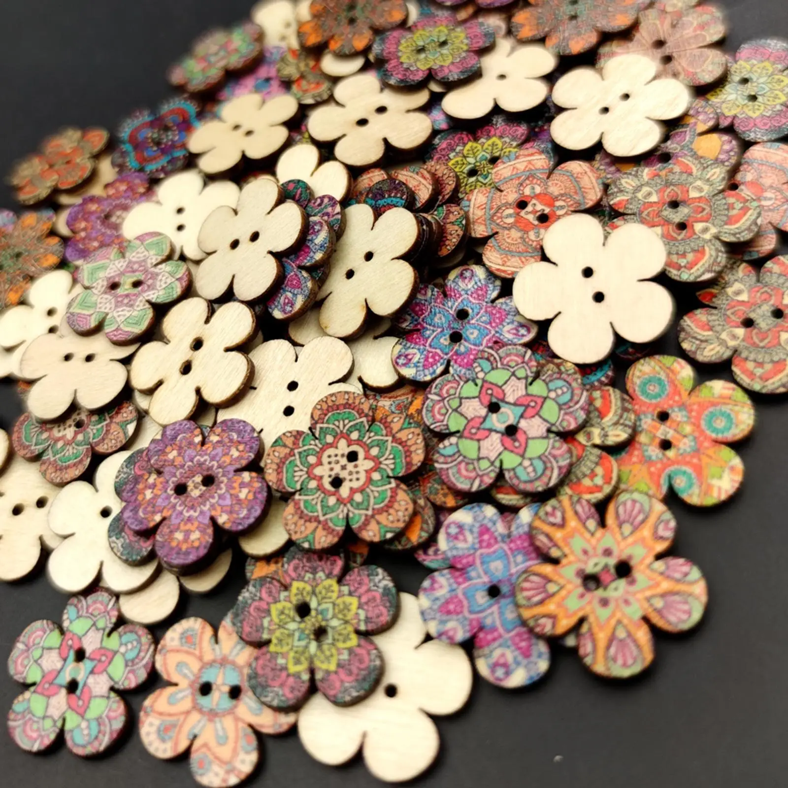 Assorted Large Vintage Wood Buttons 100pcs Decorative Sewing Accessories for Clothing and Needlework Crafts