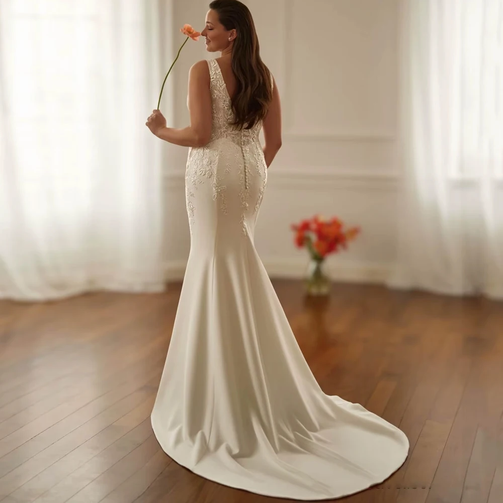 Customized Large Size Mermaid Wedding Dress Wide Straps Sweetheart Appliques Satin V-back Elegant Vestidos Bridal Gown