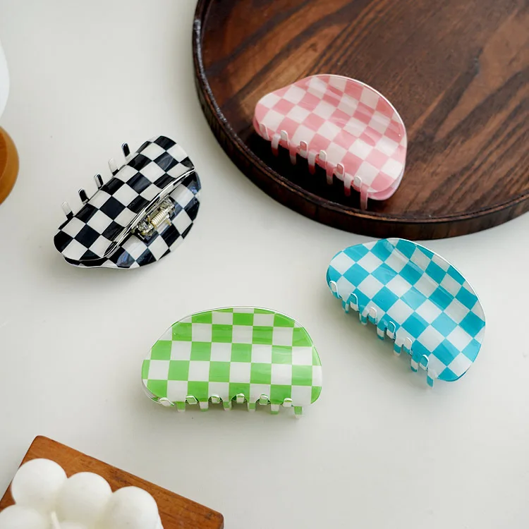 

Western Checkered Hair Claw Clip - Vintage Semicircle Shark Clip for Women