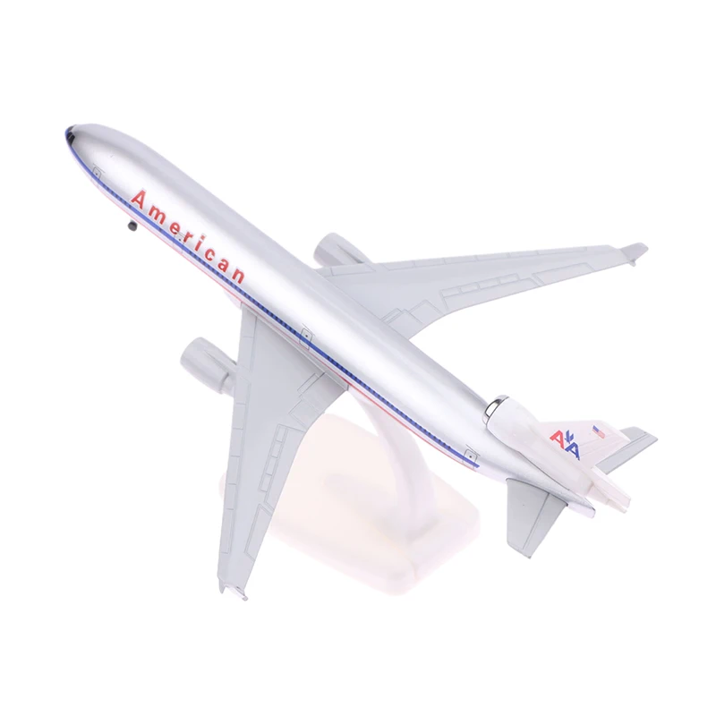 

20cm USA American AA Airlines MD MD-11 Airways Diecast Airplane Model Alloy Air Plane Model Passenger Aircraft With Landing Gear