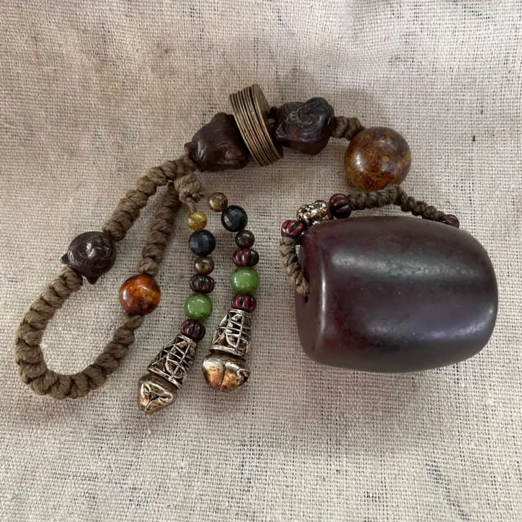 Retro pulp imitation Shoushan stone carving zodiac cow handle piece Five Emperors copper coin Tibetan silver handle rope
